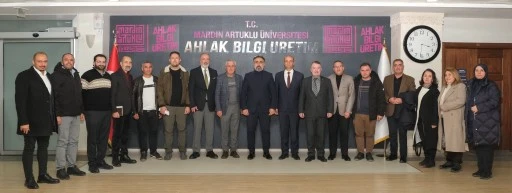 Turizmcilerden Rektör Özcoşar'a teşekkür ziyareti